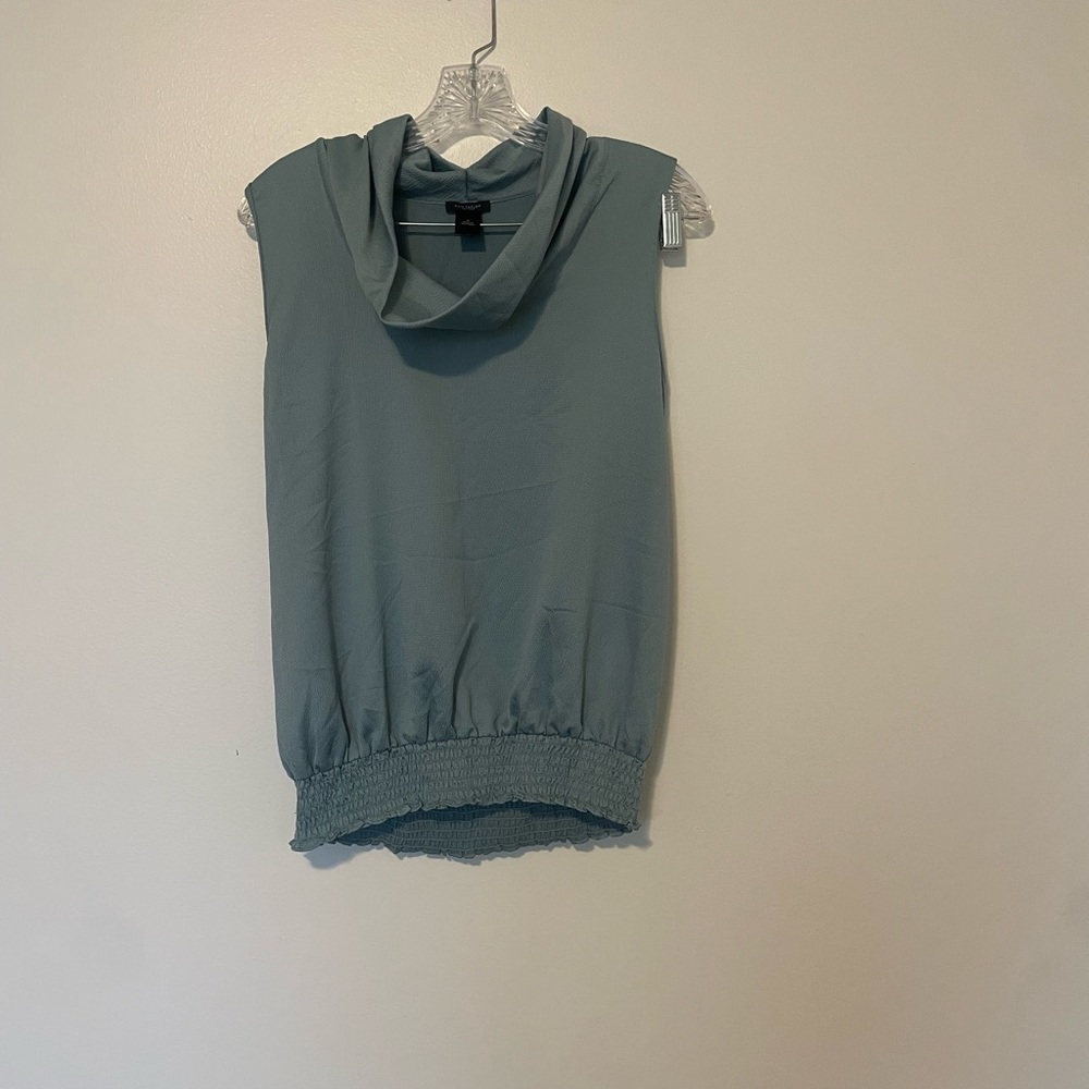 Ann Taylor Green Sleeveless Blouse